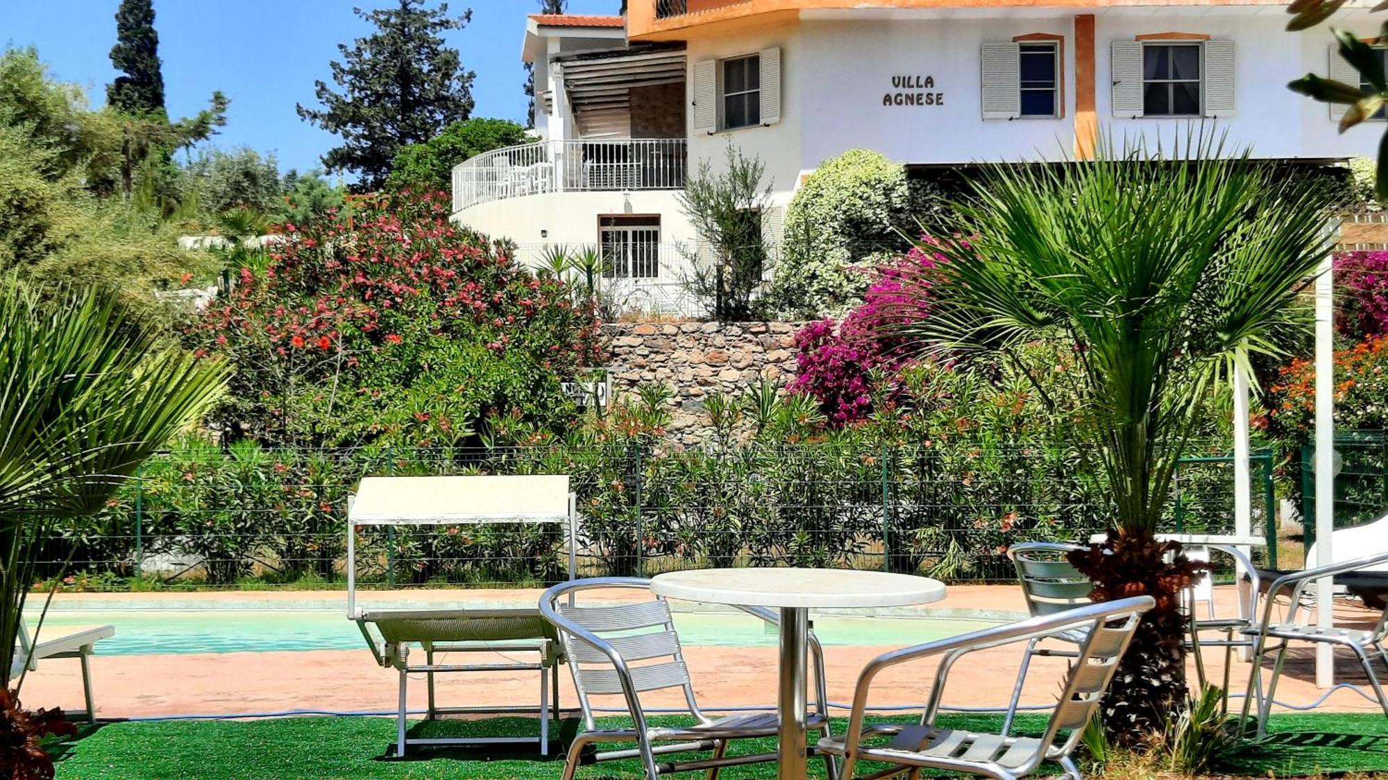 Villa Agnese Badesi Exterior foto